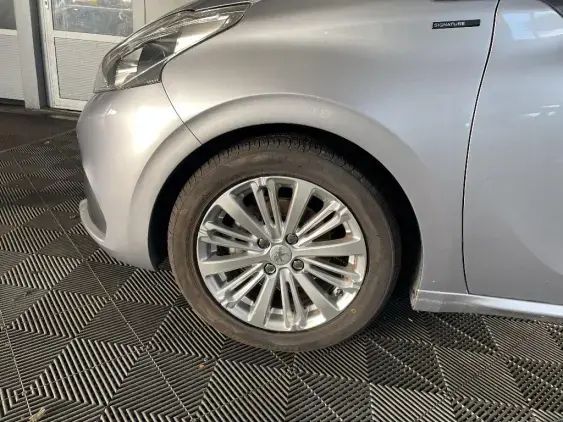 PEUGEOT 208 - voiture d'occasion - Photo 22