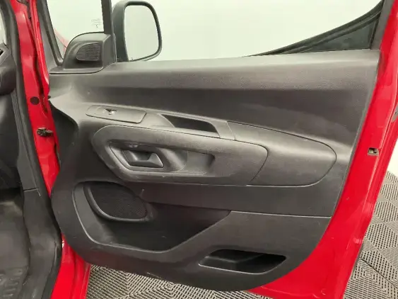 PEUGEOT PARTNER III - voiture d'occasion - Photo 19