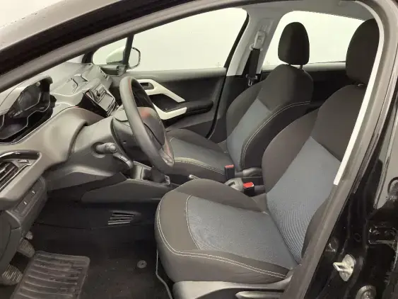 PEUGEOT 208 - voiture d'occasion - Photo 16