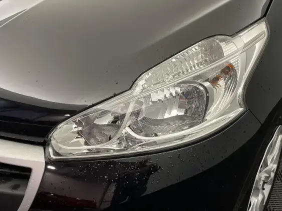 PEUGEOT 208 - voiture d'occasion - Photo 20