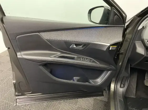 PEUGEOT 3008 II - voiture d'occasion - Photo 18