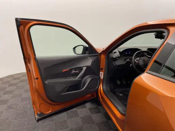 PEUGEOT 2008 II - voiture d'occasion - Photo 16