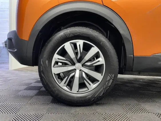 PEUGEOT 2008 II - voiture d'occasion - Photo 21