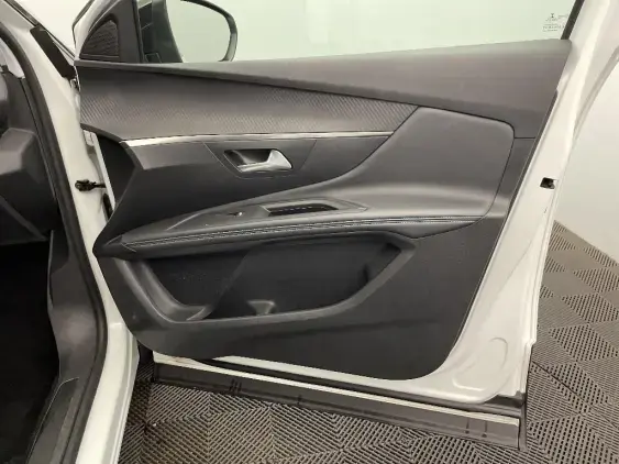 PEUGEOT 3008 II - voiture d'occasion - Photo 19