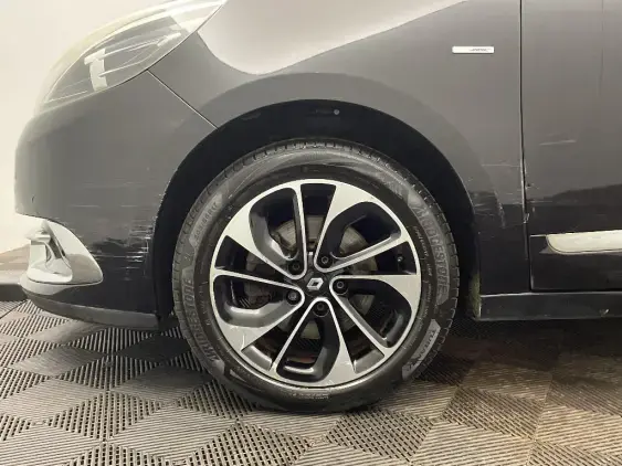 RENAULT SCENIC III - voiture d'occasion - Photo 23