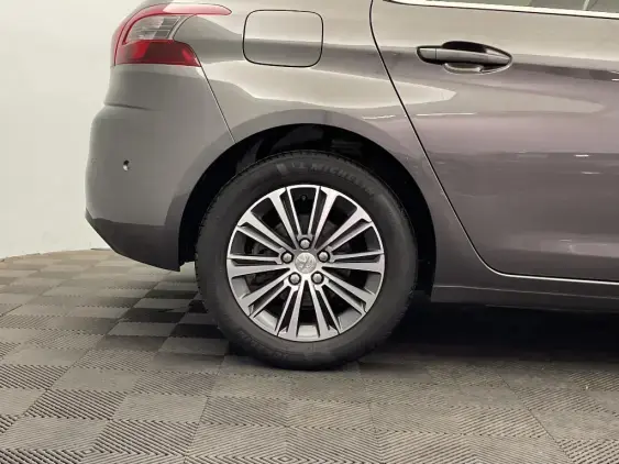 PEUGEOT 308 II - voiture d'occasion - Photo 23