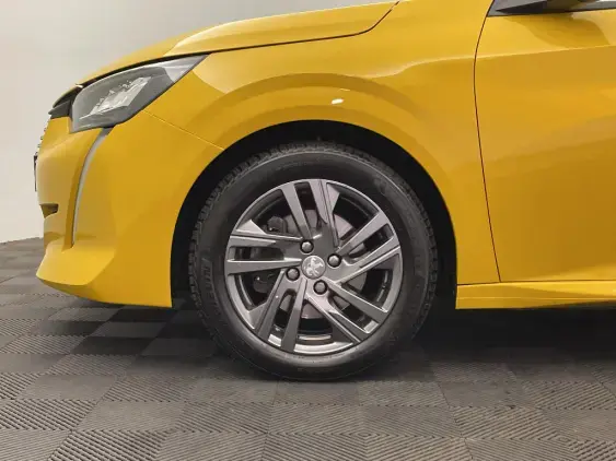 PEUGEOT 208 BUSINESS R II - voiture d'occasion - Photo 22