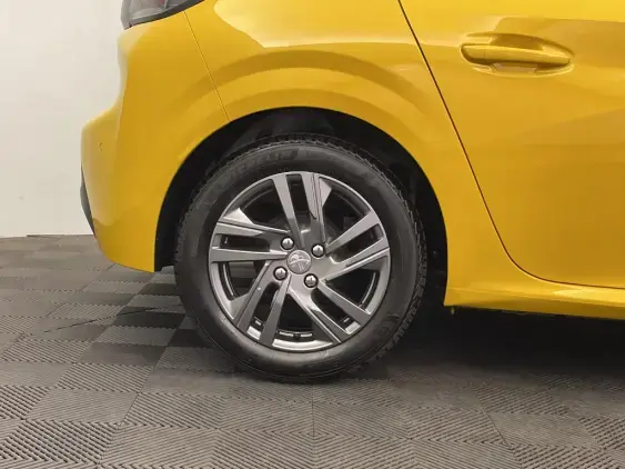 PEUGEOT 208 BUSINESS R II - voiture d'occasion - Photo 24