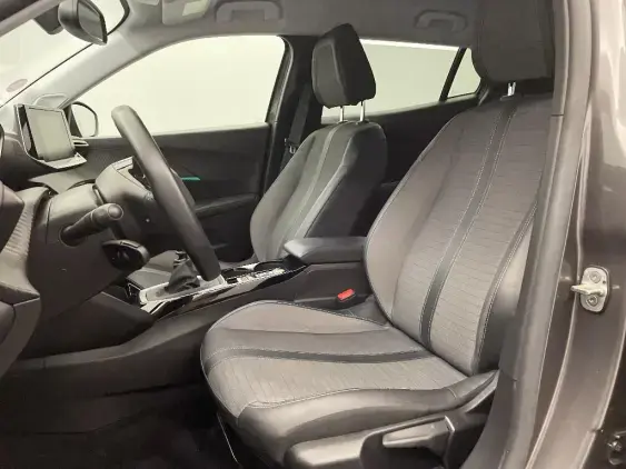 PEUGEOT 2008 II - voiture d'occasion - Photo 16