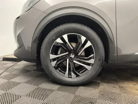 PEUGEOT 2008 II - voiture d'occasion - Photo 20