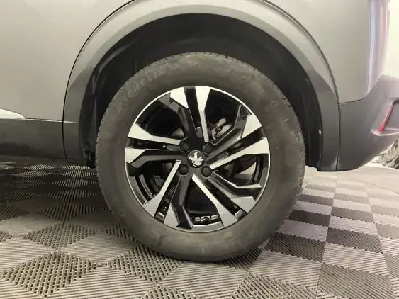 PEUGEOT 2008 II - voiture d'occasion - Photo 21