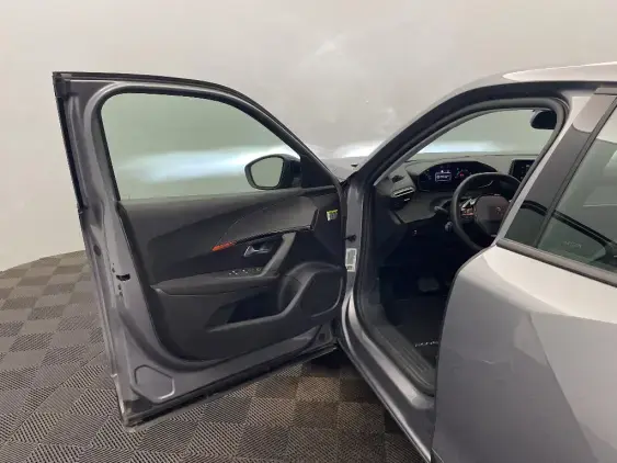 PEUGEOT 2008 ELECTRIQUE II - voiture d'occasion - Photo 19