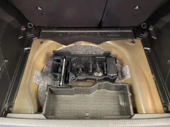 PEUGEOT 2008 II - voiture d'occasion - Photo 17