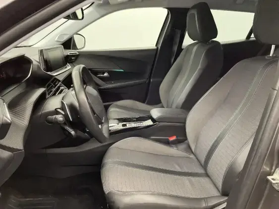 PEUGEOT 2008 II - voiture d'occasion - Photo 18