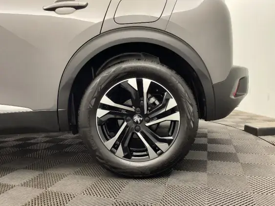 PEUGEOT 2008 II - voiture d'occasion - Photo 24