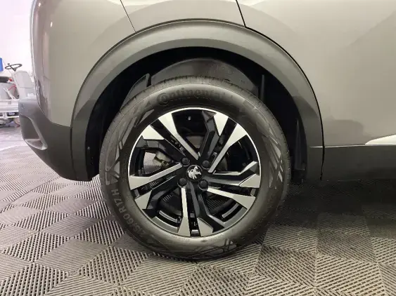 PEUGEOT 2008 II - voiture d'occasion - Photo 25