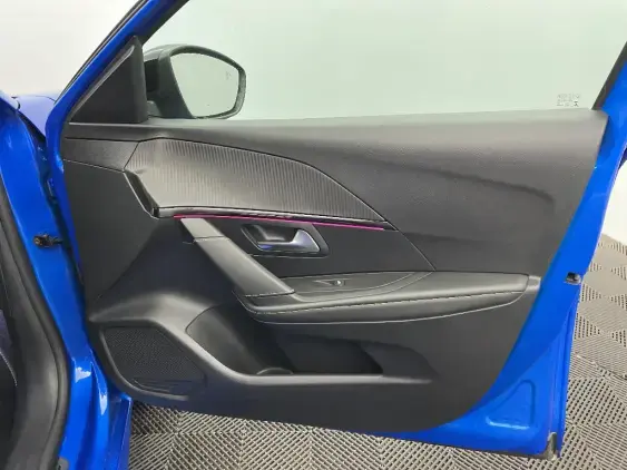 PEUGEOT 208 ELECTRIQUE II - voiture d'occasion - Photo 19