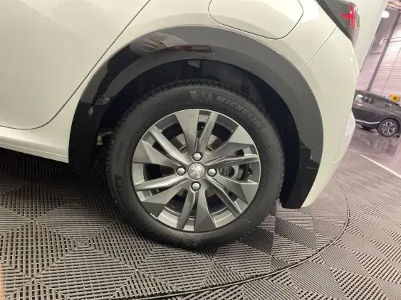 PEUGEOT 208 ELECTRIQUE II - voiture d'occasion - Photo 24