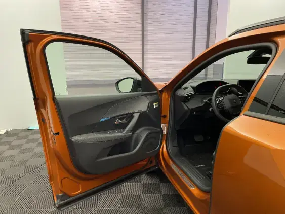 PEUGEOT 2008 ELECTRIQUE II - voiture d'occasion - Photo 17