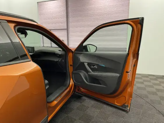 PEUGEOT 2008 ELECTRIQUE II - voiture d'occasion - Photo 18