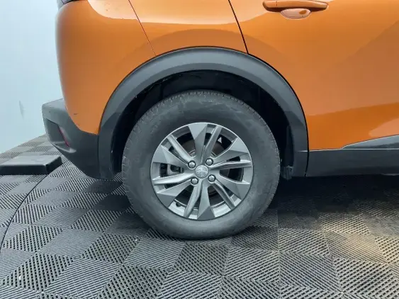 PEUGEOT 2008 ELECTRIQUE II - voiture d'occasion - Photo 21