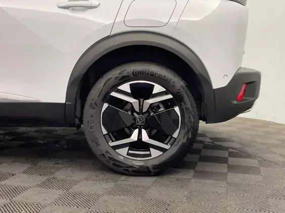 PEUGEOT 2008 II - voiture d'occasion - Photo 23