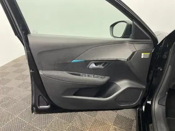 PEUGEOT 208 ELECTRIQUE II - voiture d'occasion - Photo 18