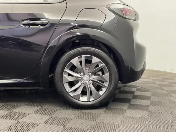 PEUGEOT 208 ELECTRIQUE II - voiture d'occasion - Photo 23