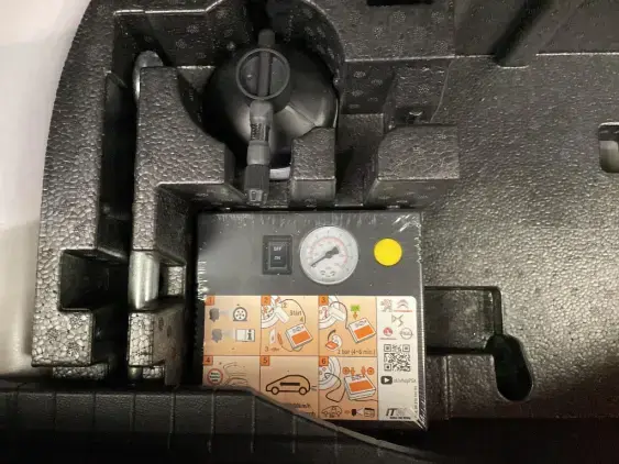 PEUGEOT 2008 ELECTRIQUE II - voiture d'occasion - Photo 16