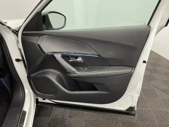 PEUGEOT 2008 ELECTRIQUE II - voiture d'occasion - Photo 19