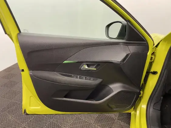 PEUGEOT 208 II - voiture d'occasion - Photo 17