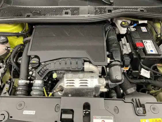 PEUGEOT 208 II - voiture d'occasion - Photo 19