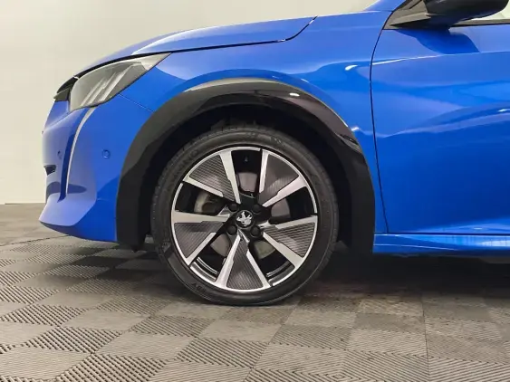 PEUGEOT 208 ELECTRIQUE II - voiture d'occasion - Photo 22