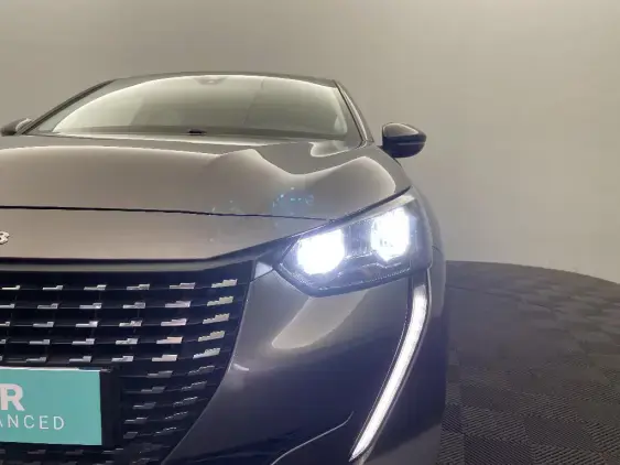 PEUGEOT 208 BUSINESS R II - voiture d'occasion - Photo 22