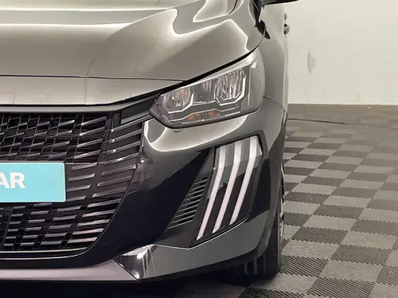 PEUGEOT 208 II - voiture d'occasion - Photo 17