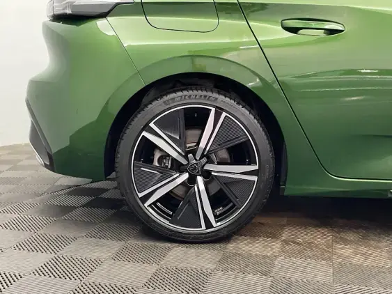 PEUGEOT 308 III - voiture d'occasion - Photo 24