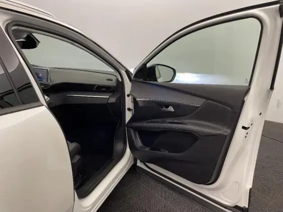 PEUGEOT 3008 II - voiture d'occasion - Photo 18