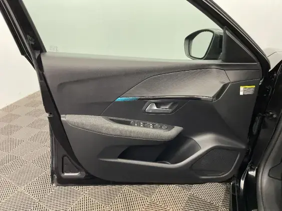 PEUGEOT 208 ELECTRIQUE II - voiture d'occasion - Photo 17