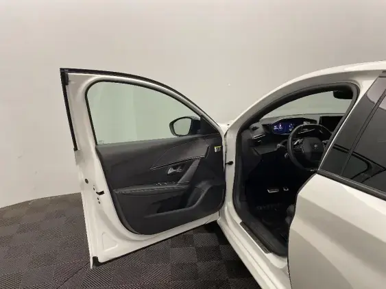 PEUGEOT 208 ELECTRIQUE II - voiture d'occasion - Photo 17