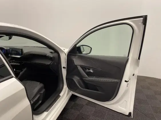 PEUGEOT 208 ELECTRIQUE II - voiture d'occasion - Photo 18