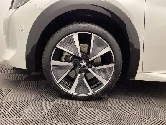 PEUGEOT 208 ELECTRIQUE II - voiture d'occasion - Photo 20