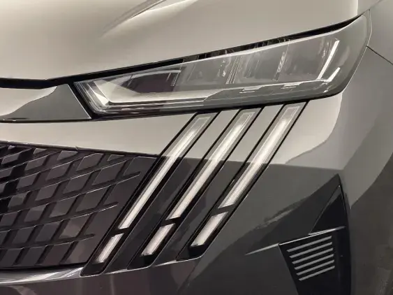 PEUGEOT 3008 III - voiture d'occasion - Photo 21