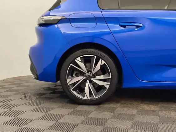 PEUGEOT 308 III - voiture d'occasion - Photo 24