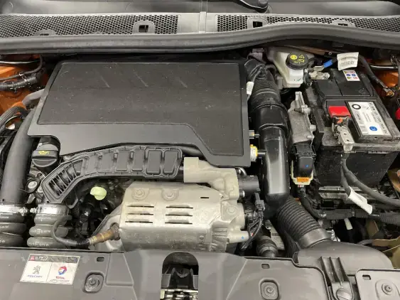 PEUGEOT 2008 II - voiture d'occasion - Photo 20