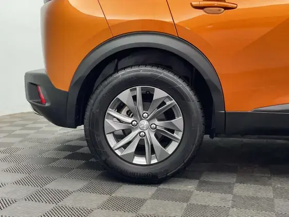 PEUGEOT 2008 II - voiture d'occasion - Photo 24