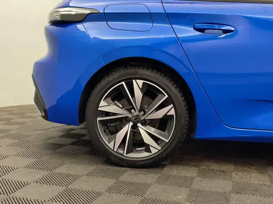 PEUGEOT 308 III - voiture d'occasion - Photo 24