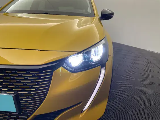 PEUGEOT 208 ELECTRIQUE II - voiture d'occasion - Photo 19