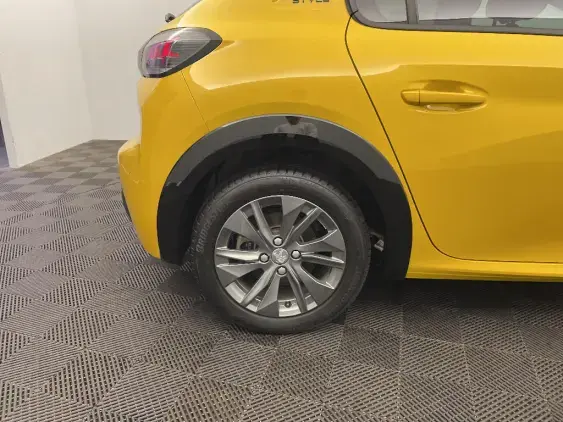 PEUGEOT 208 ELECTRIQUE II - voiture d'occasion - Photo 22