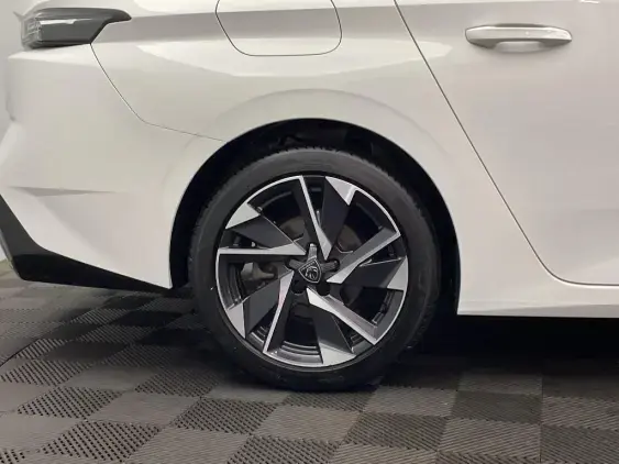 PEUGEOT 308 SW III - voiture d'occasion - Photo 22