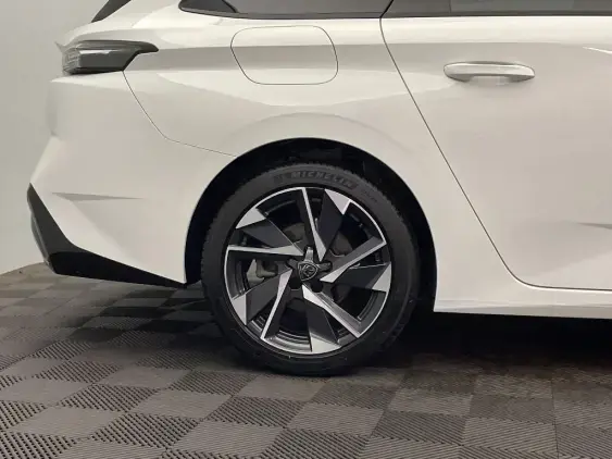 PEUGEOT 308 SW III - voiture d'occasion - Photo 23